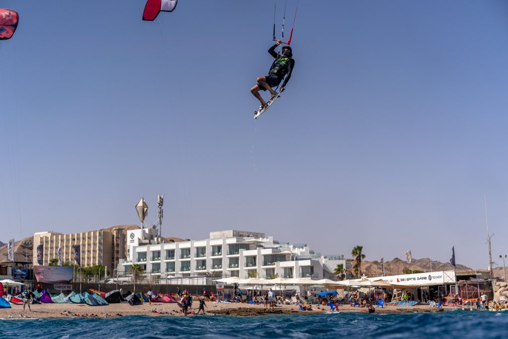 Surf Center אילת – בית ספר לקייטסרפינג וגלישה