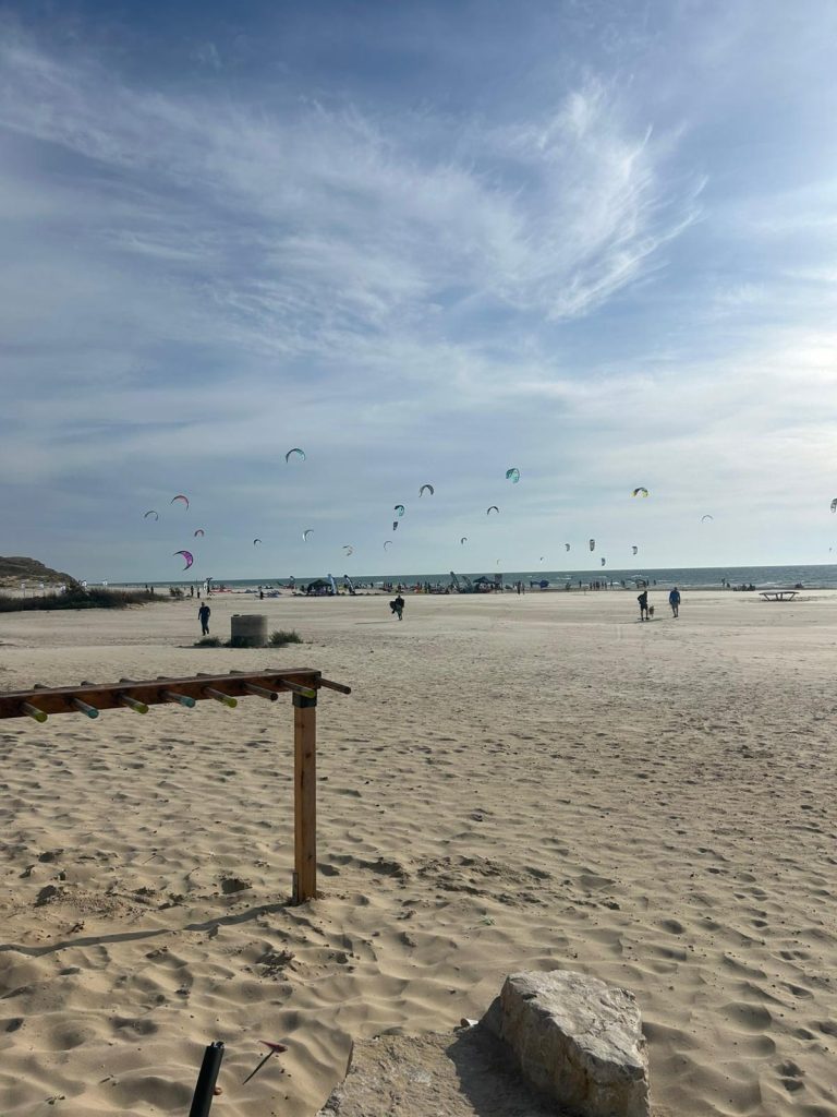 Poleg beach
